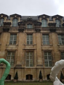 Pilastres colossaux de la façade sur cour Renaissance de l'hôtel de Lamoignon Pilastres colossaux de la façade sur cour Renaissance de l'hôtel de Lamoignon
